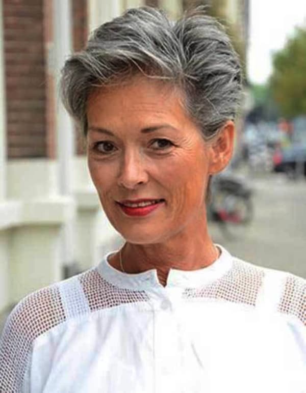 Best Short Hairstyles for Women Over 50