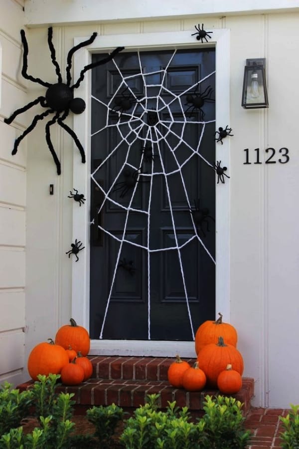 Spooky Halloween Party Door Decoration Ideas