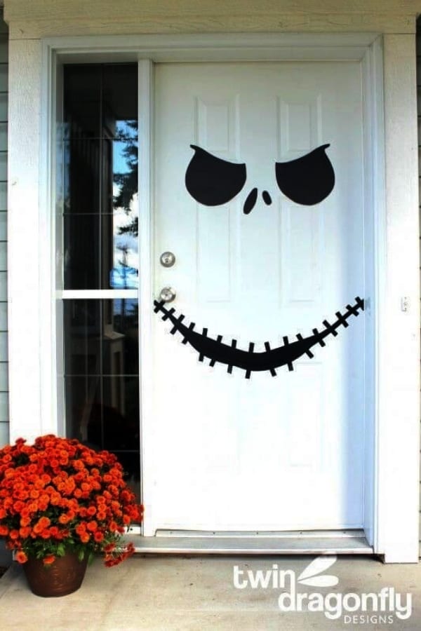 Spooky Halloween Party Door Decoration Ideas