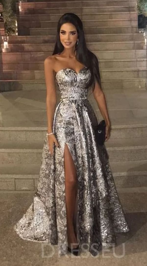 Trending Christmas Party Outfits ideas You Should Try