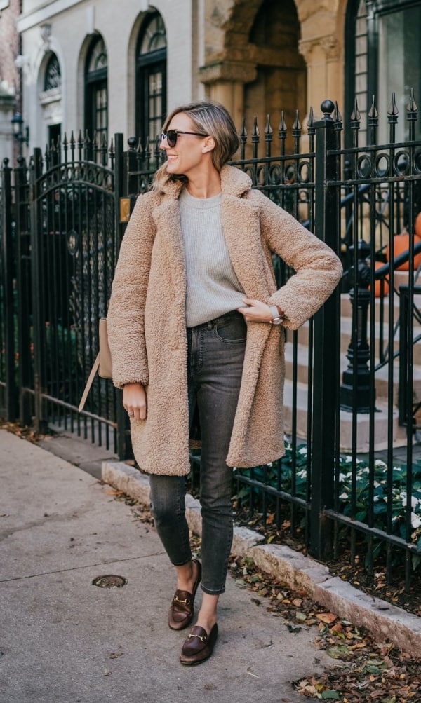 Casual Winter Work Outfits for Professionals