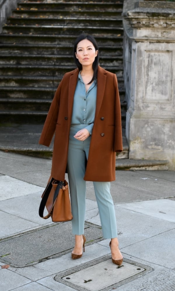 Casual Winter Work Outfits for Professionals