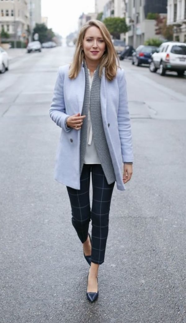 Casual Winter Work Outfits for Professionals