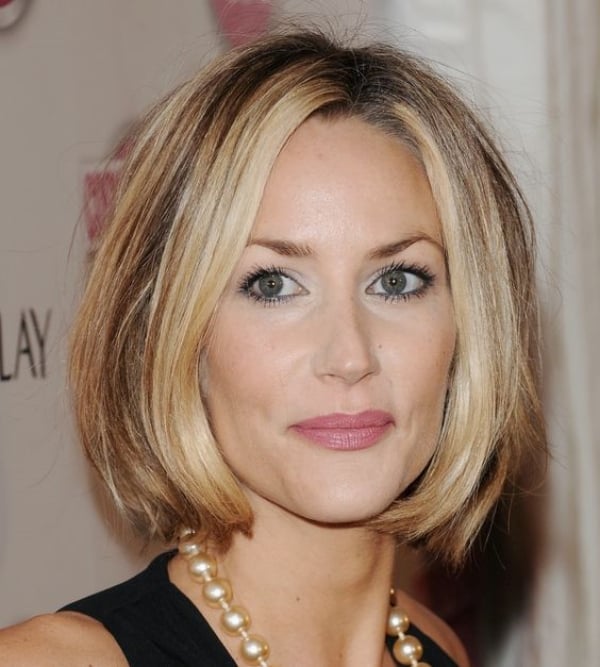 Charming Short Hairstyles for Older Women Over 60
