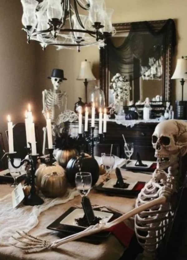 Spooky Indoor Halloween Decoration Ideas