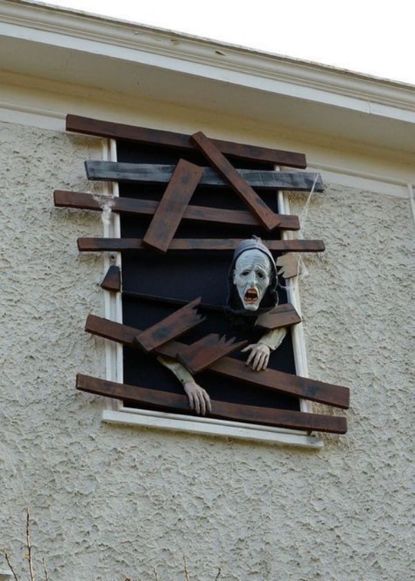 Spooky Indoor Halloween Decoration Ideas