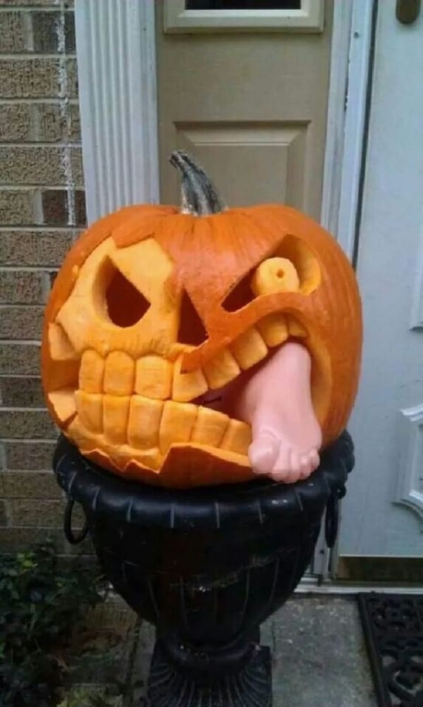 Spooky Indoor Halloween Decoration Ideas
