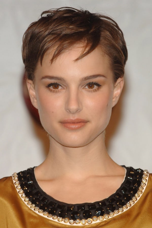 short hairstyles for women with thin and fine hair