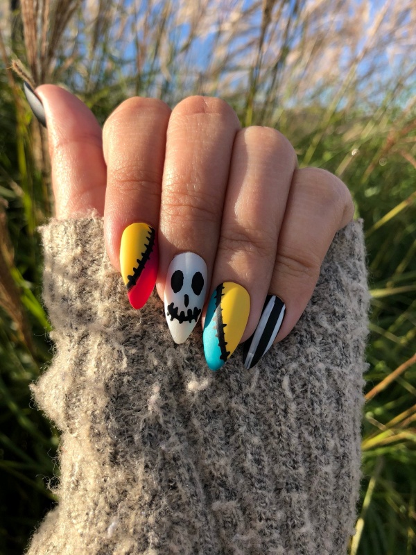 Halloween nail art designs