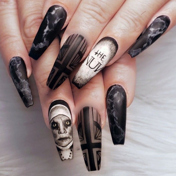 Halloween nail art designs