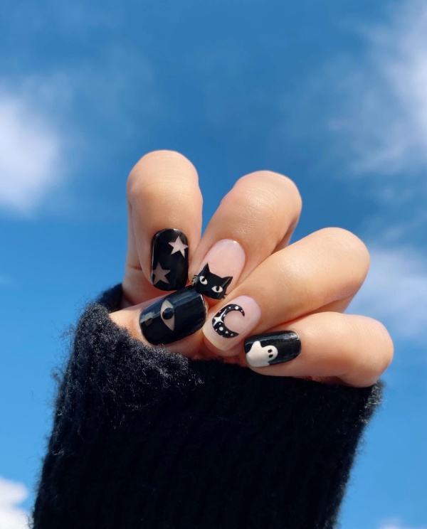 Halloween nail art designs