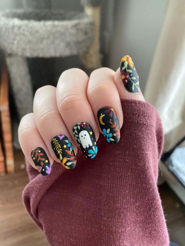 Halloween nail art designs