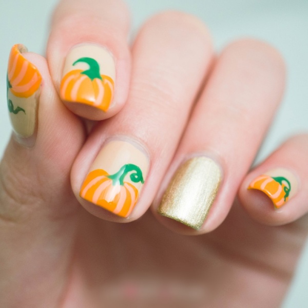 Halloween nail art designs