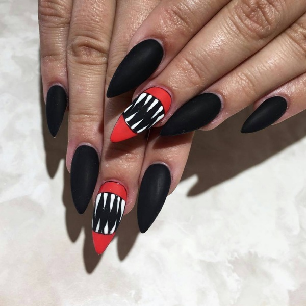 Halloween nail art designs