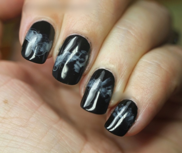 Halloween nail art designs