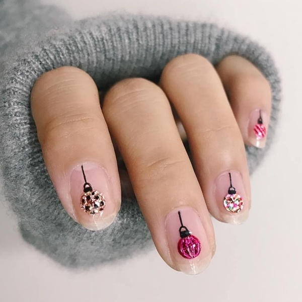 Christmas nail art designs