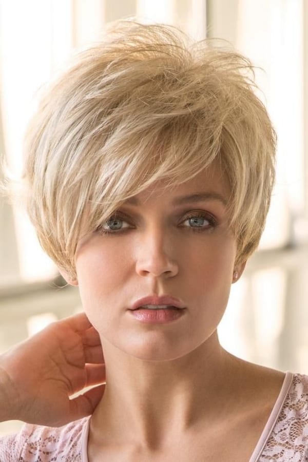 37 Gorgeous Short Hairstyles for Older Women Over 60 ...