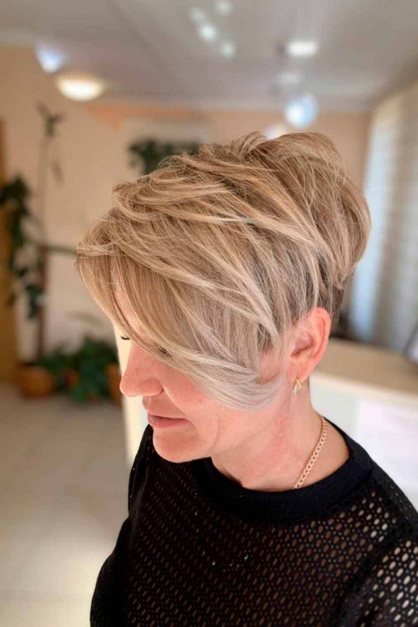 Short Hairstyles for Women Over 50