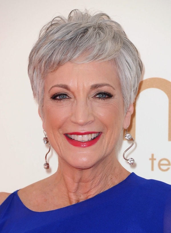 short hairstyles for older women over 60