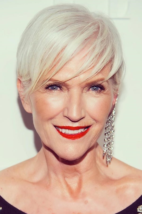 short hairstyles for older women over 60