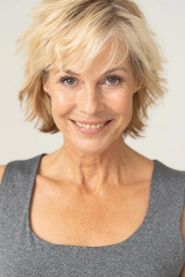 short hairstyles for older women over 60