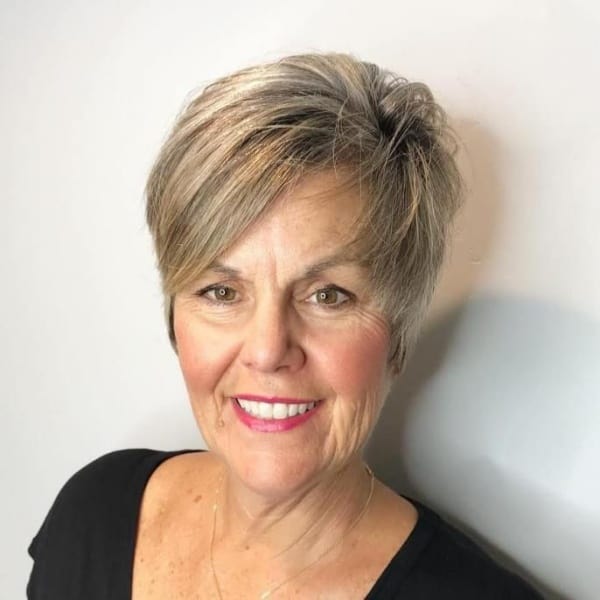 short hairstyles for older women over 60